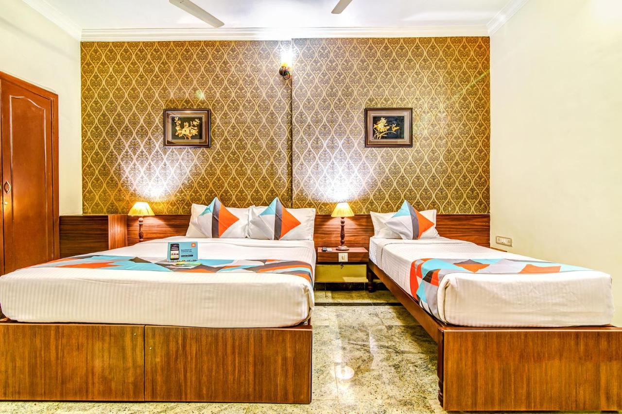 Fabexpress Nestlay Rooms - 100M From Velammal Hall, Moggappair チェンナイ エクステリア 写真